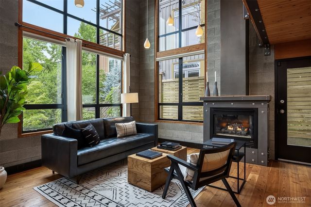 3816 B Evanston Avenue N, Seattle, WA 98103