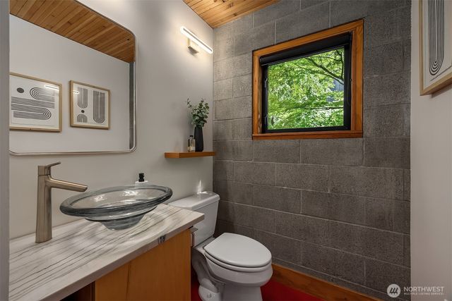 3816 B Evanston Avenue N, Seattle, WA 98103