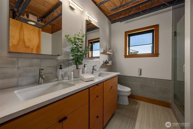 3816 B Evanston Avenue N, Seattle, WA 98103