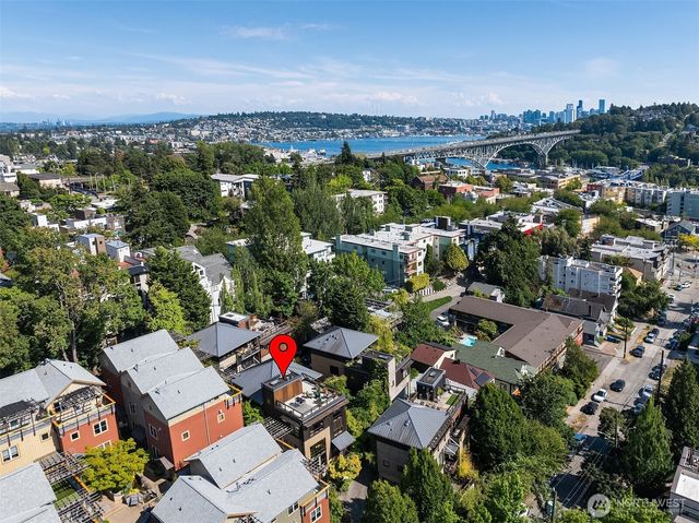 3816 B Evanston Avenue N, Seattle, WA 98103
