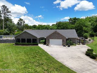 846 Quietlands Drive, Maryville, TN 37801