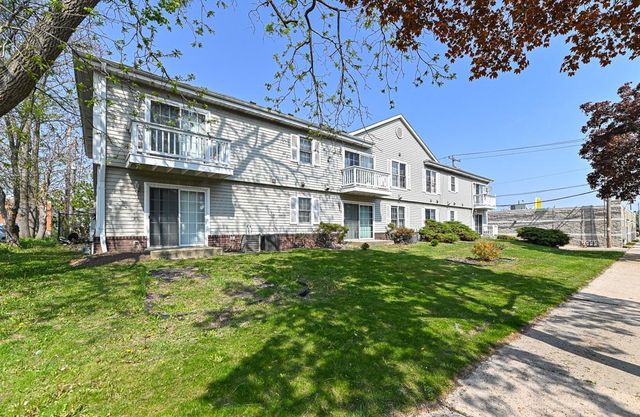 3521 S 26th STREET, Milwaukee, WI 53221