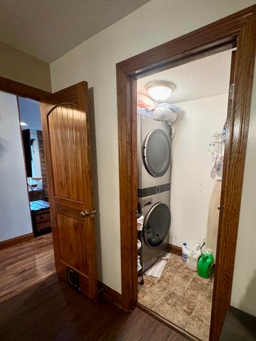 9434 N BOATMAN HILL RD, Columbia, MO 65202