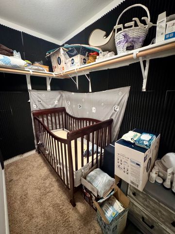 9434 N BOATMAN HILL RD, Columbia, MO 65202