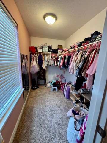 9434 N BOATMAN HILL RD, Columbia, MO 65202