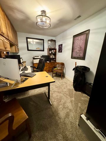 9434 N BOATMAN HILL RD, Columbia, MO 65202