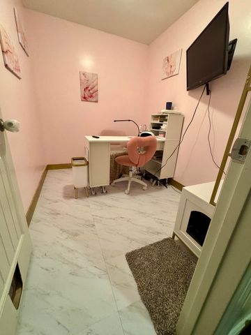 9434 N BOATMAN HILL RD, Columbia, MO 65202