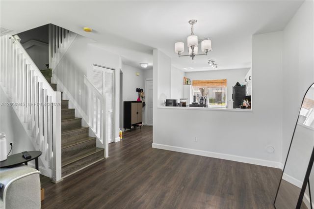 634 NW 208th Drive, Pembroke Pines, FL 33029