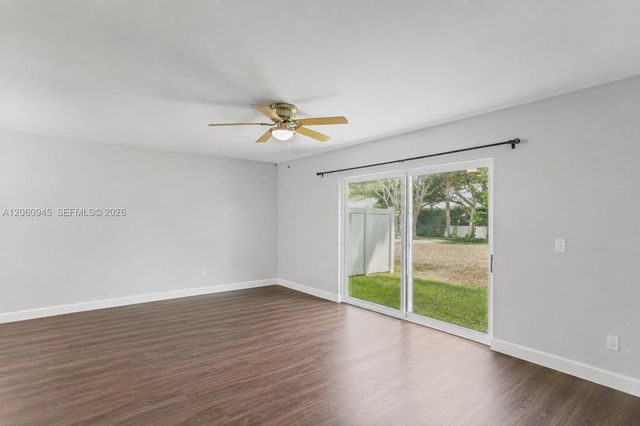 634 NW 208th Drive, Pembroke Pines, FL 33029