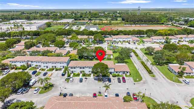 634 NW 208th Drive, Pembroke Pines, FL 33029