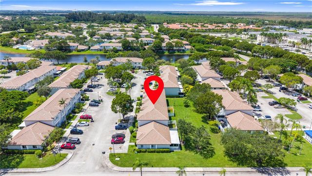 634 NW 208th Drive, Pembroke Pines, FL 33029