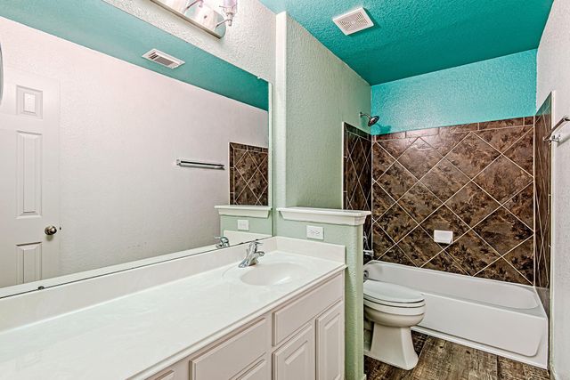 7507 Trail Hollow, Missouri City, TX 77459