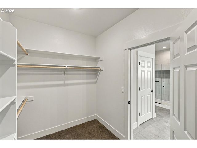 981 W Washington St, Carlton, OR 97111