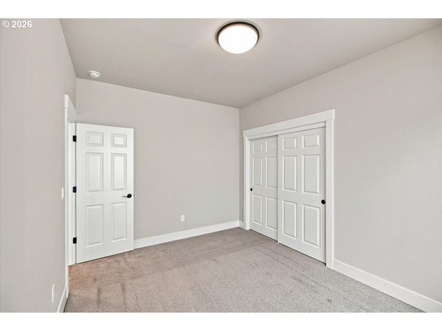 981 W Washington St, Carlton, OR 97111