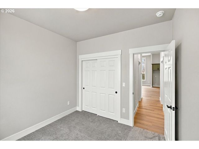 981 W Washington St, Carlton, OR 97111