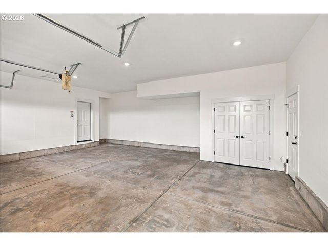 981 W Washington St, Carlton, OR 97111