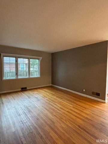 5613 Jefferson Avenue, Evansville, IN 47715