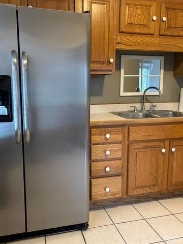 5613 Jefferson Avenue, Evansville, IN 47715