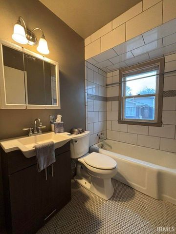 5613 Jefferson Avenue, Evansville, IN 47715