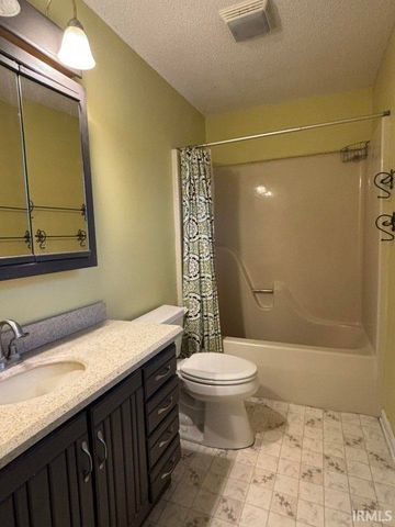 5613 Jefferson Avenue, Evansville, IN 47715