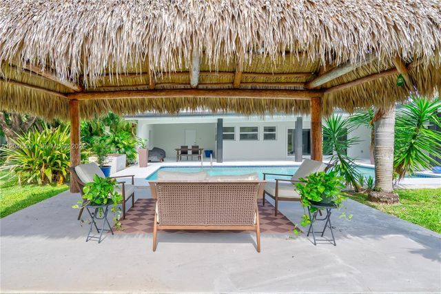 14675 SW 78th Ave, Palmetto Bay, FL 33158