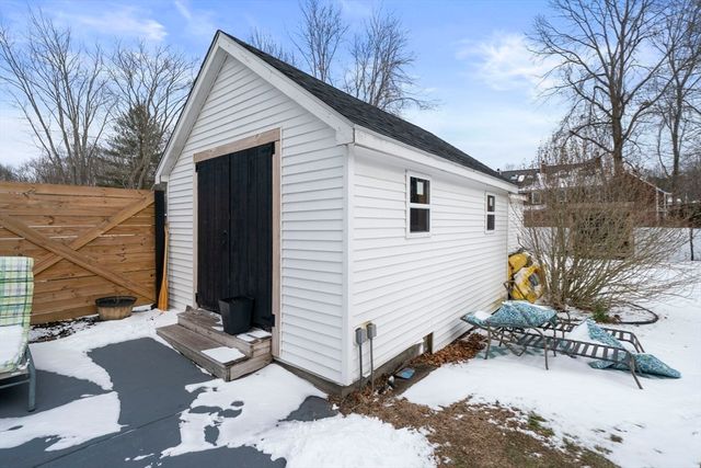 73 Monroe St, Abington, MA 02351