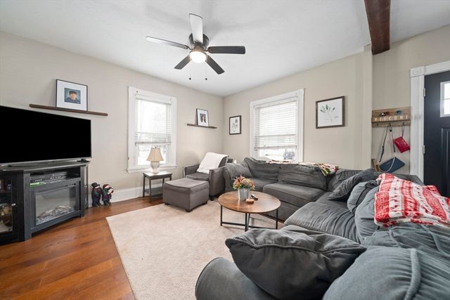 73 Monroe St, Abington, MA 02351