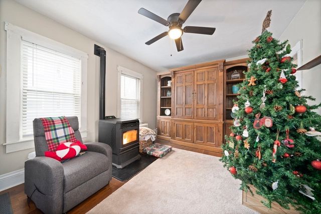 73 Monroe St, Abington, MA 02351