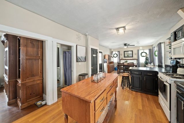 73 Monroe St, Abington, MA 02351