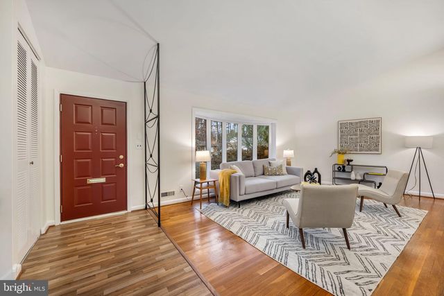 6004 JAN MAR DR, Falls Church, VA 22041