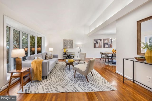 6004 JAN MAR DR, Falls Church, VA 22041