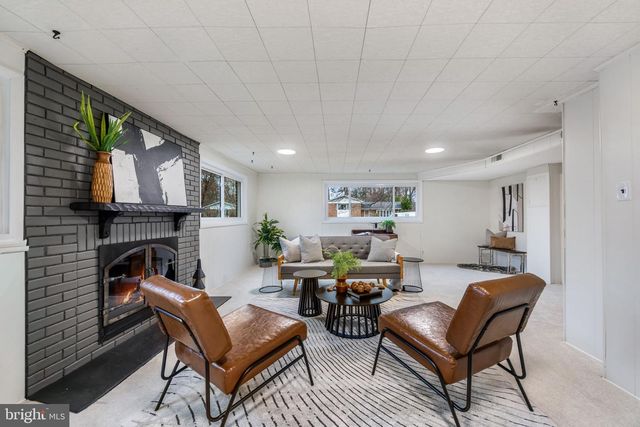 6004 JAN MAR DR, Falls Church, VA 22041