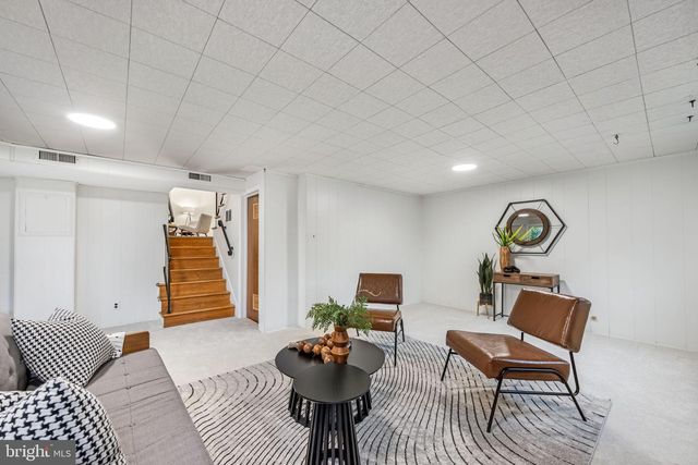 6004 JAN MAR DR, Falls Church, VA 22041