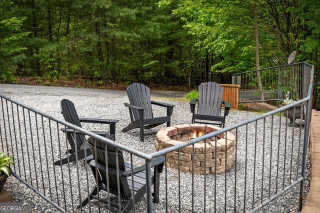 607 Rhonda Lane, Mineral Bluff, GA 30559