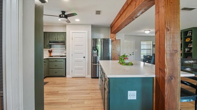 210 Pat Drive, Mineola, TX 75773
