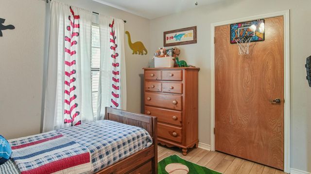 210 Pat Drive, Mineola, TX 75773