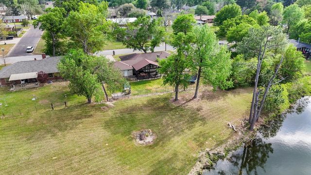 210 Pat Drive, Mineola, TX 75773