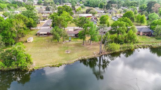 210 Pat Drive, Mineola, TX 75773