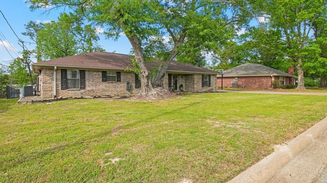210 Pat Drive, Mineola, TX 75773