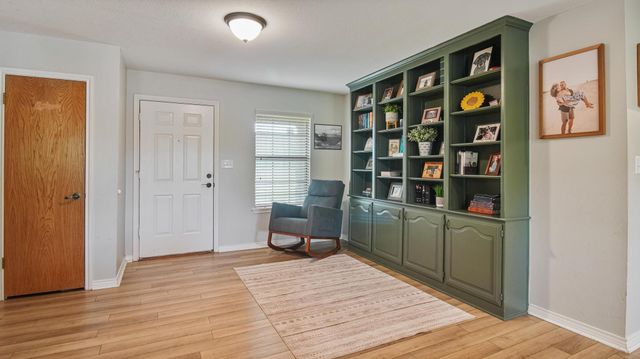 210 Pat Drive, Mineola, TX 75773
