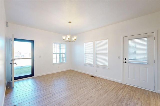 4735 S Union Avenue, Independence, MO 64055