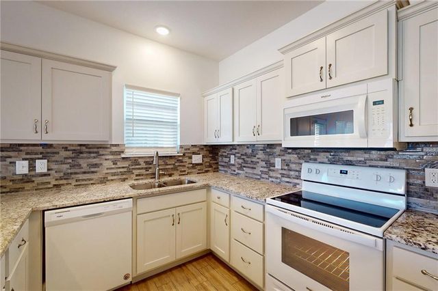 4735 S Union Avenue, Independence, MO 64055