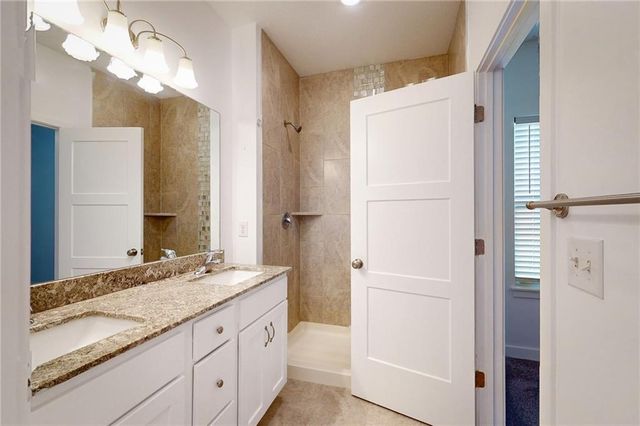 4735 S Union Avenue, Independence, MO 64055