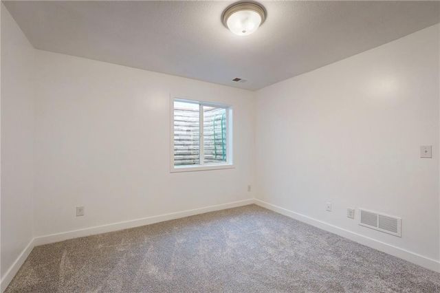 4735 S Union Avenue, Independence, MO 64055