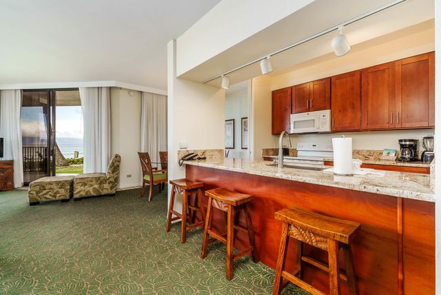 3445 Lower Honoapiilani Rd # 102, Lahaina, HI 96761