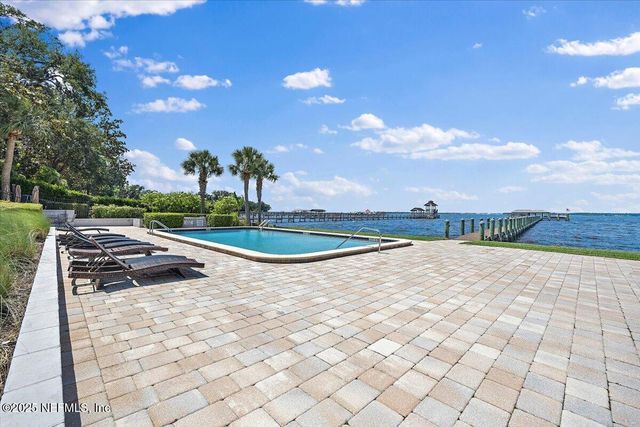 5200 SAN JOSE Boulevard 7, Jacksonville, FL 32207