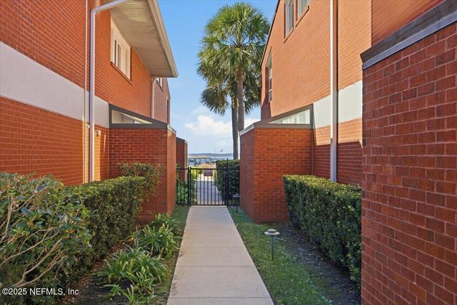 5200 SAN JOSE Boulevard 7, Jacksonville, FL 32207