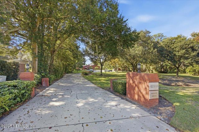 5200 SAN JOSE Boulevard 7, Jacksonville, FL 32207