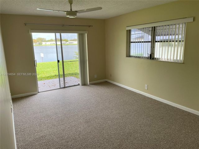 8621 NW 12th St D178, Plantation, FL 33322