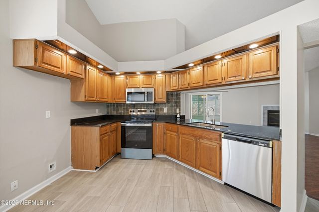 11255 BROCKTON Place, Jacksonville, FL 32257